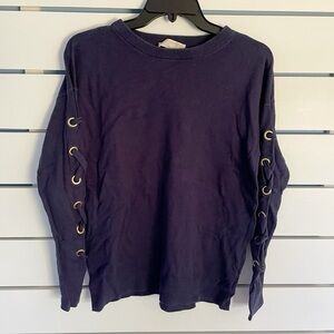 Small navy long sleeve with gold detailing on sleeves